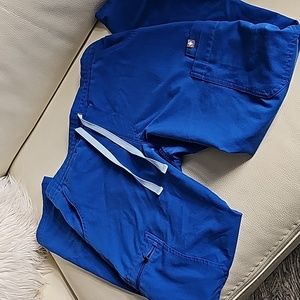 FIGS scrub pants xs petite